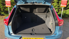 Volvo XC40 2.0 B4P Ultra Dark 5dr Auto Petrol Estate